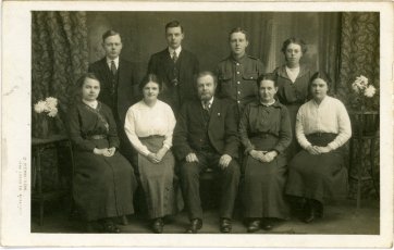 lindsey family 1916 8th photographs betsy frederic photographed february their